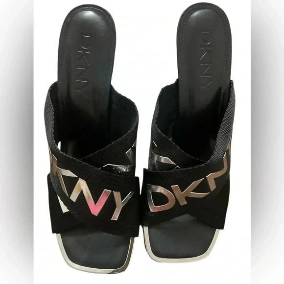 DKNY womens ALMAHeeled Sanda - Picture 1 of 3